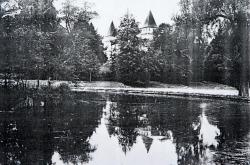 Etang-du-chateau-de-crain